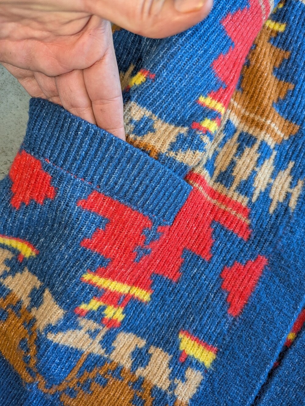 WORN 1X LUCKY BRAND AZTEC PRINT SWEATER CARDIGAN - Picture 3 of 9